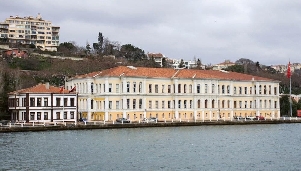 lgs-sampiyonlarinin-istanbul-tercihleri-belli-oldu-iste-istanbulun-en-iyi-20-lisesi-O6vJkFEz.jpg