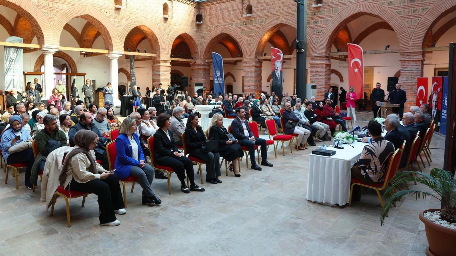 dede korkutun bursa yazmasi bilim dunyasina kazandirildi zsiRAXwM.jpg