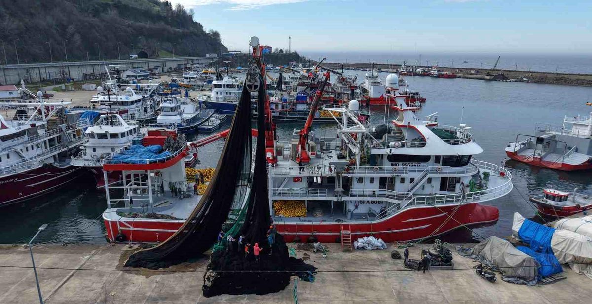 Balıkçılar Av Yasağına Hazırlanıyor