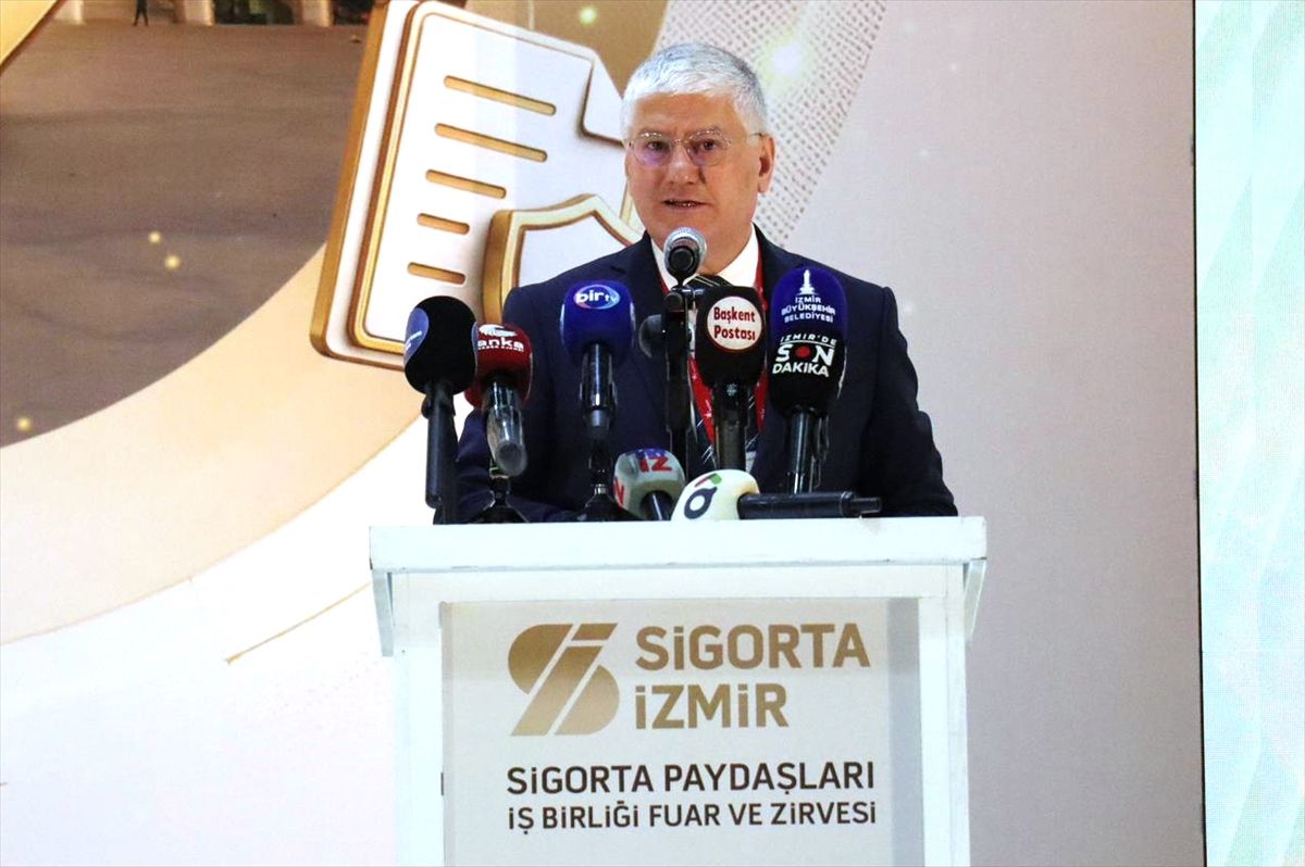 Sigorta İzmir Zirvesi’nde Sektör Geleceği Tartışıldı