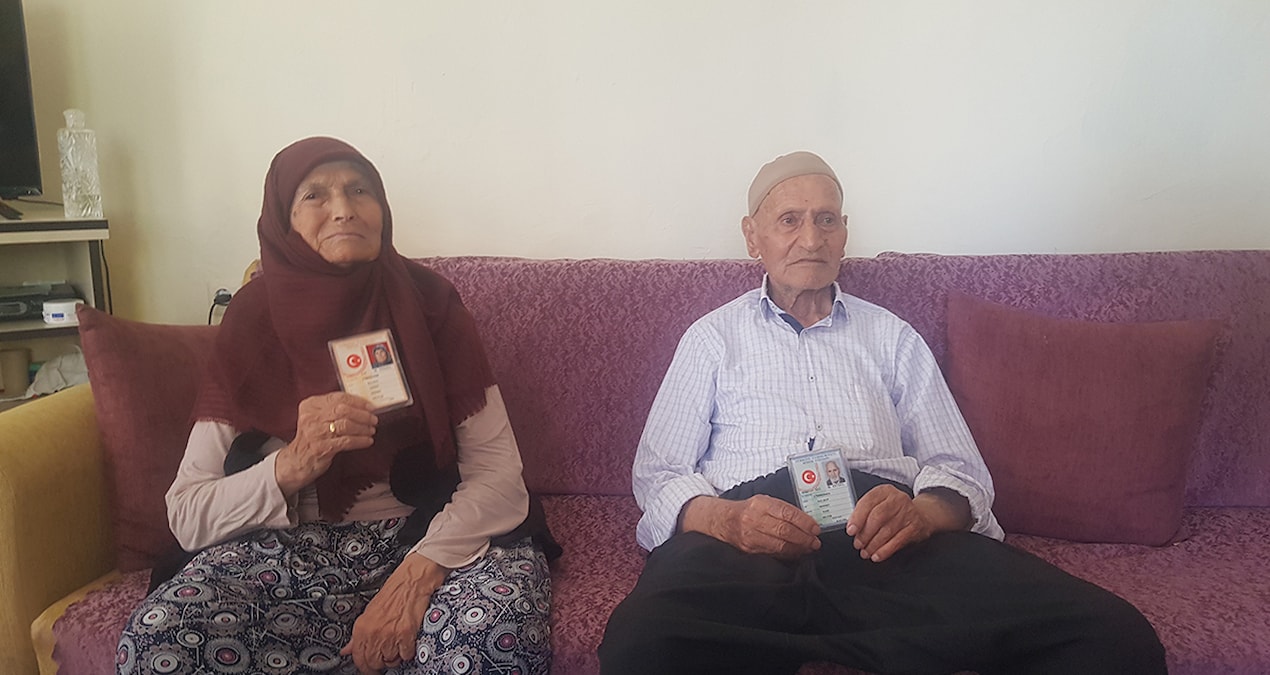 100 yasindaki cift uzun yasamanin sirrini acikladi bu 3 seyi sofradan eksik etmiyorlar uLH74uXY