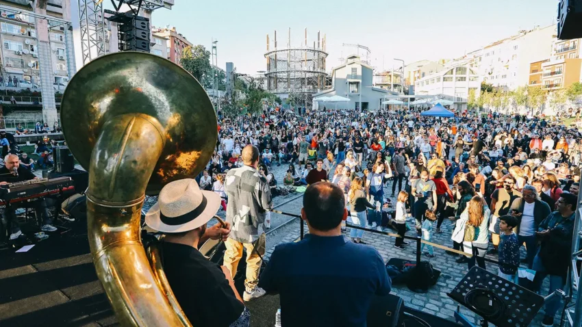36 akbank caz festivalinde sahne alacak isimler aciklandi 8vDPj1Xh